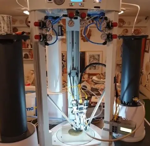 can 3d printers print anything